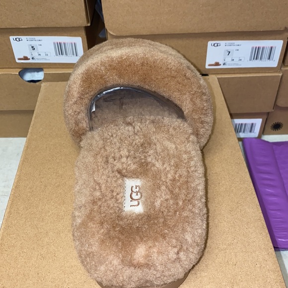 UGG Women's Cozetta Curly Slipper - Picture 2 of 4